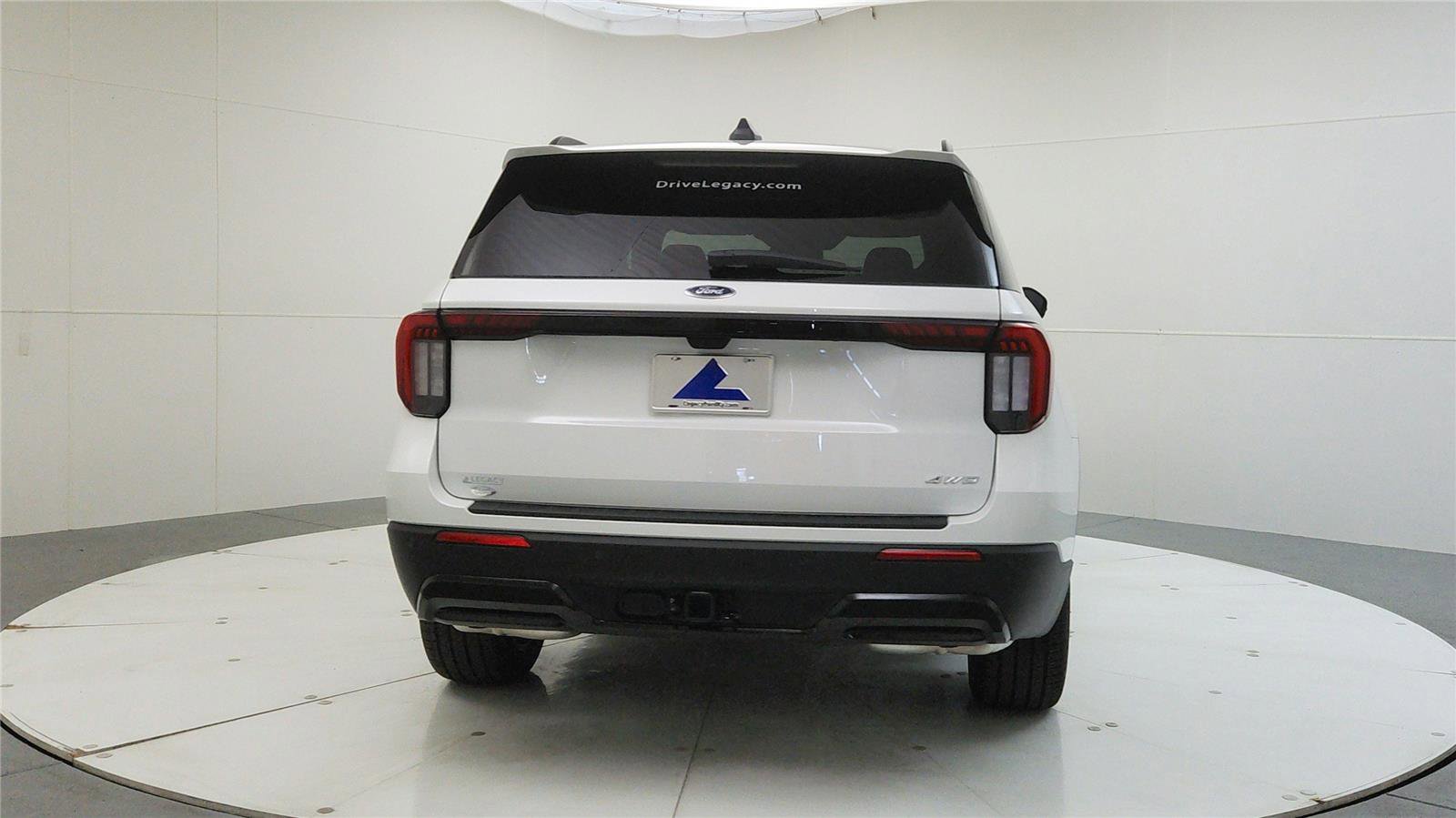 New 2026 Ford Explorer ST-Line image 8