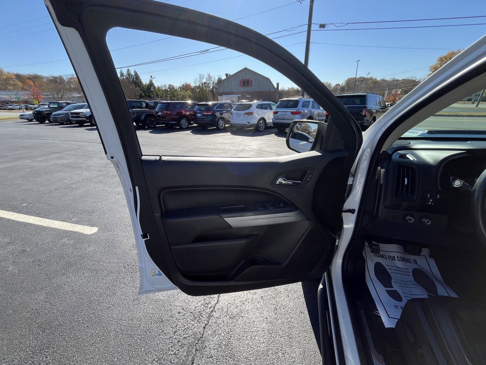 Used 2018 Chevrolet Colorado ZR2 w/ LPO, Premium Interior Package image 7