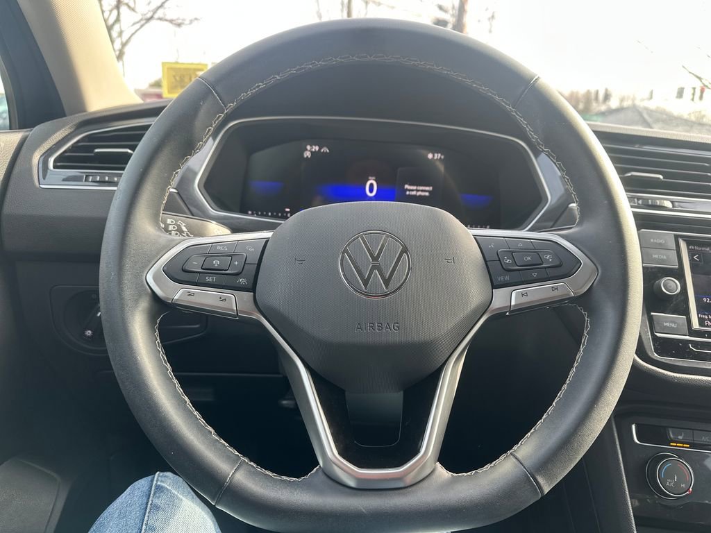 Used 2024 Volkswagen Tiguan S image 7