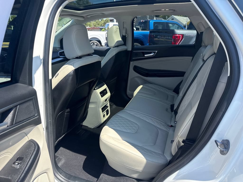 Used 2023 Ford Edge Titanium w/ Equipment Group 301A AWD/4WD image 16