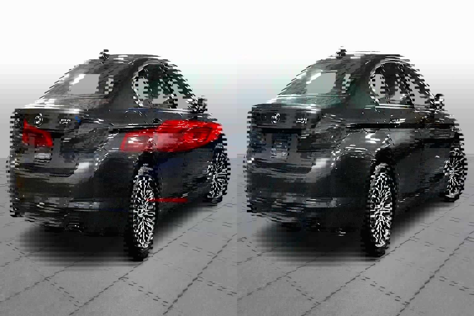 Used 2019 BMW 540i xDrive w/ Convenience Package image 12