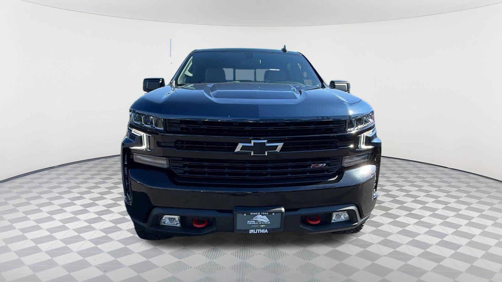 Used 2021 Chevrolet Silverado 1500 LT Trail Boss w/ Convenience Package II AWD/4WD image 2