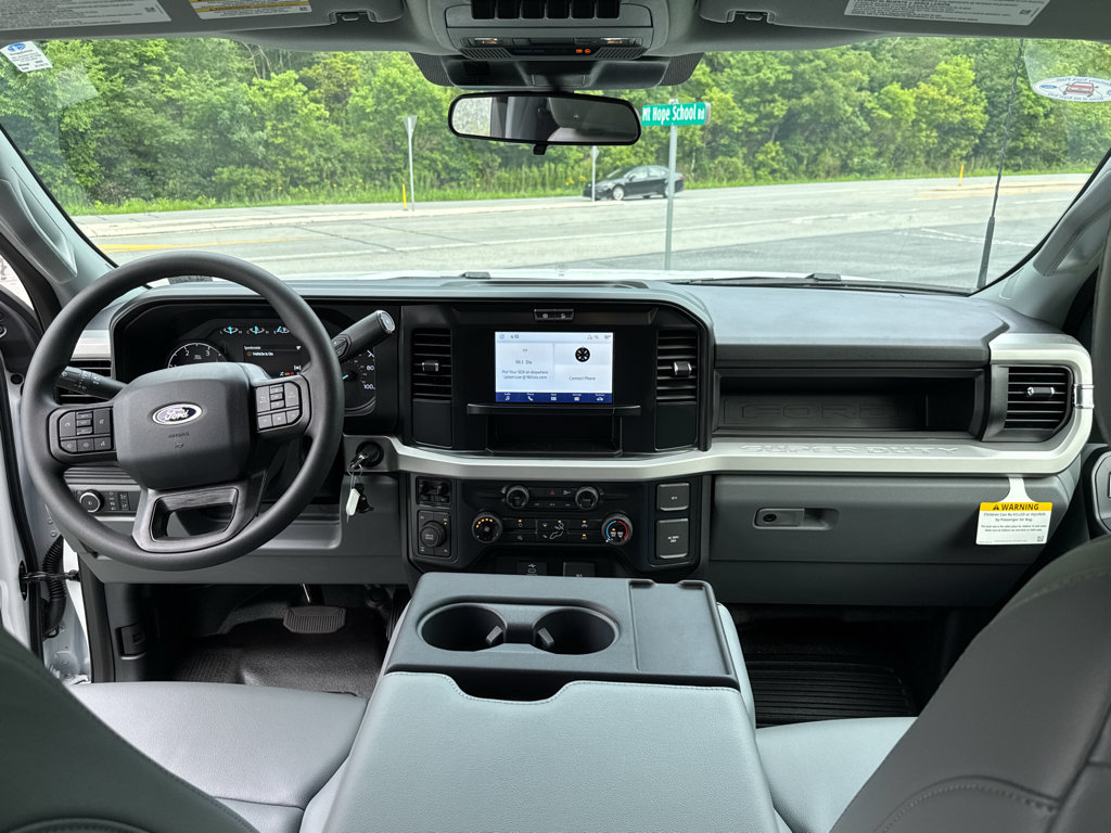 New 2026 Ford F250 XL w/ FX4 Off-Road Package AWD/4WD image 3