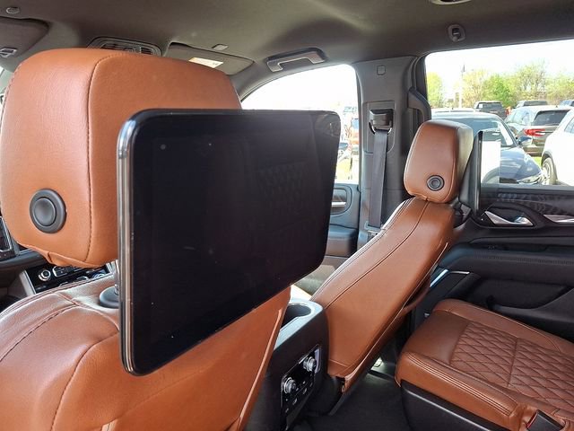 Used 2024 GMC Yukon Denali w/ Advanced Technology Package image 10