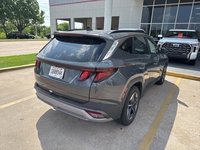 Used 2025 Hyundai Tucson SEL FWD image 8