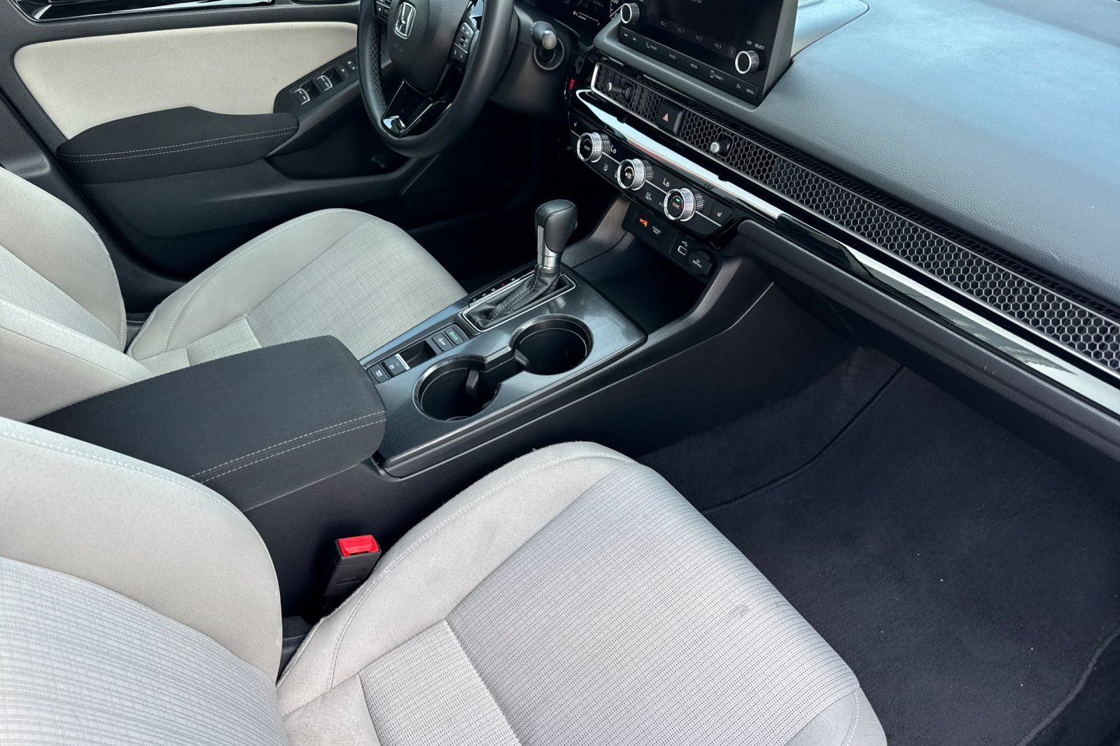 Used 2023 Honda Civic EX image 19