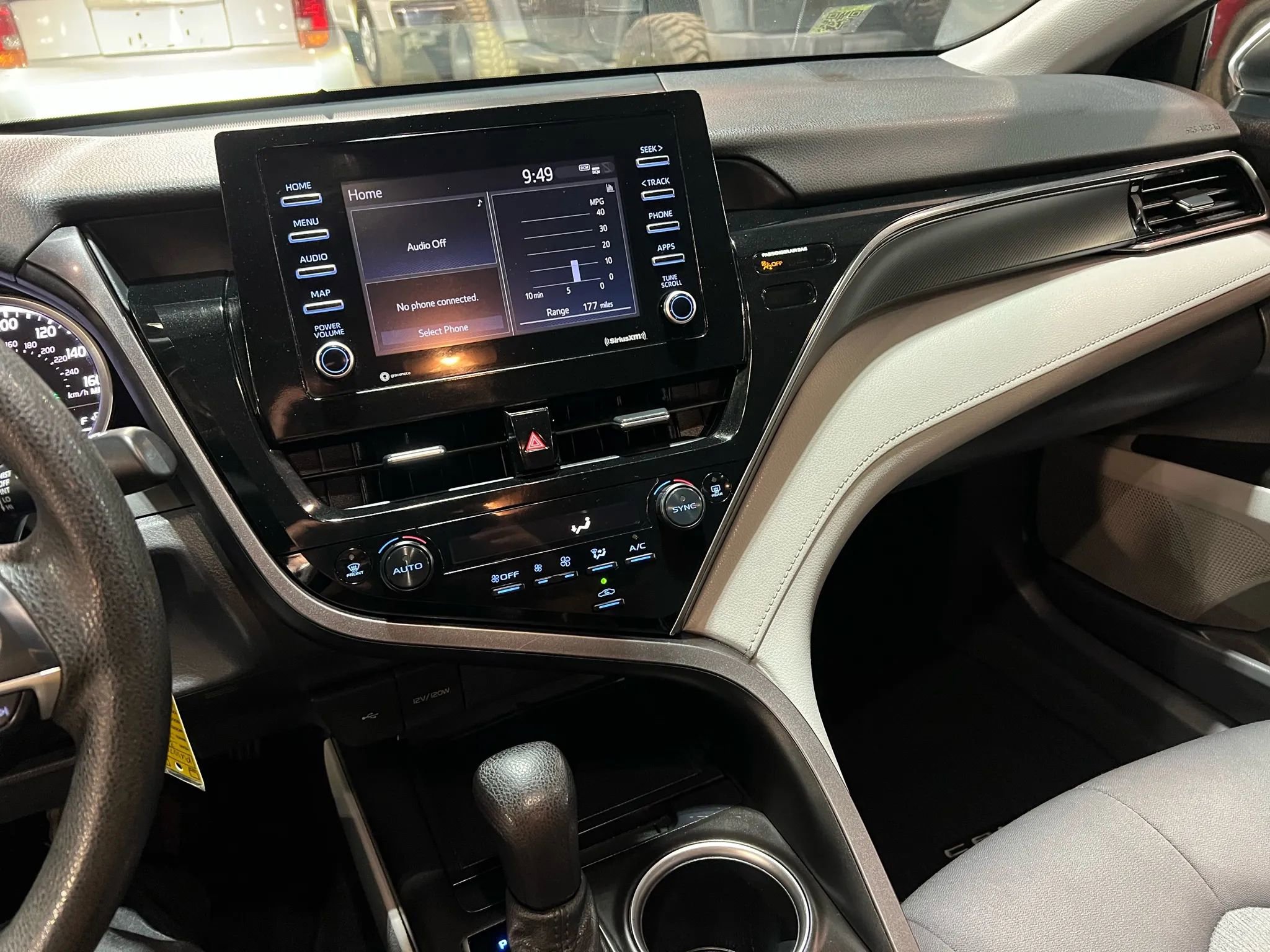 Used 2023 Toyota Camry LE image 12