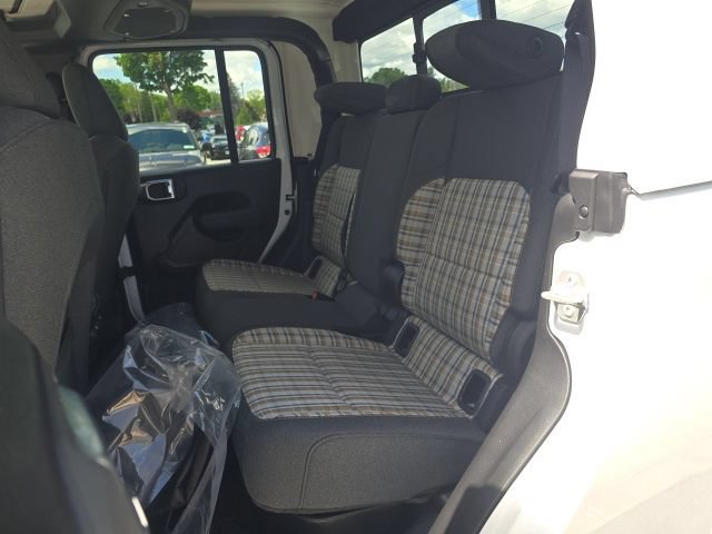 New 2026 Jeep Gladiator Sport AWD/4WD image 26