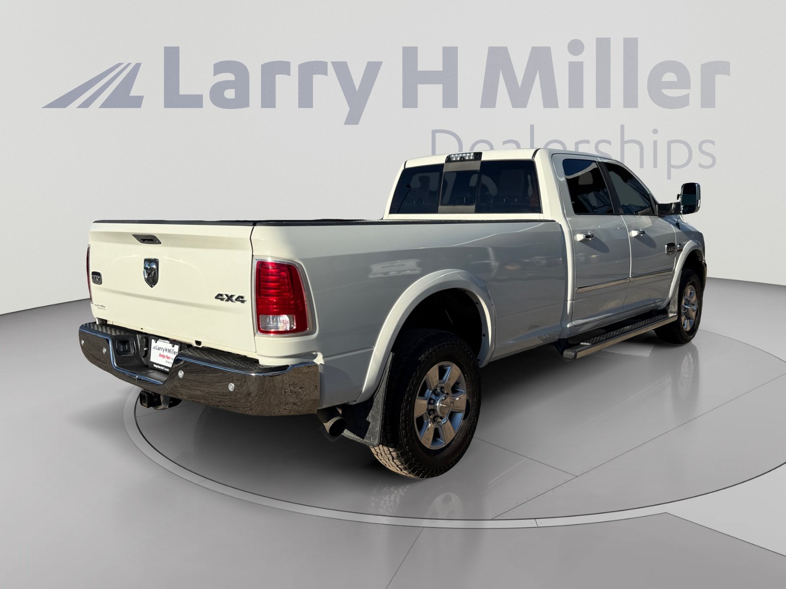 Used 2016 RAM 3500 Laramie Longhorn AWD/4WD image 5