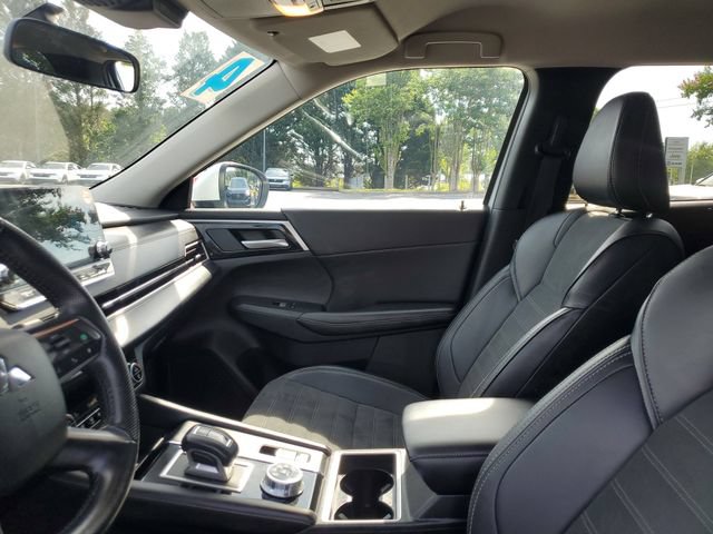 Used 2024 Mitsubishi Outlander SE FWD image 17