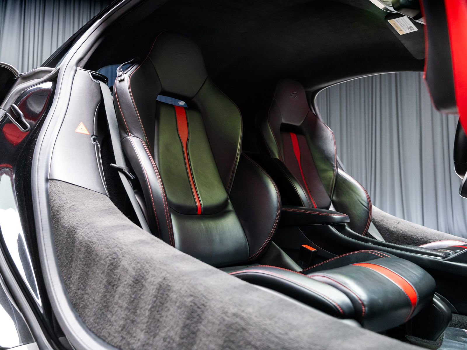 Used 2019 McLaren 570S Coupe RWD image 62