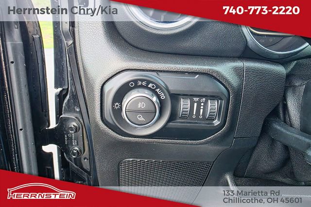 Used 2020 Jeep Gladiator Overland AWD/4WD image 16
