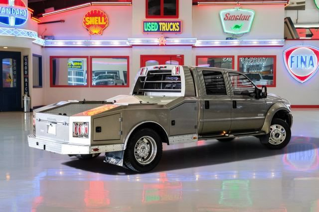 Used 2007 Ford F550 4x4 Crew Cab Super Duty image 3