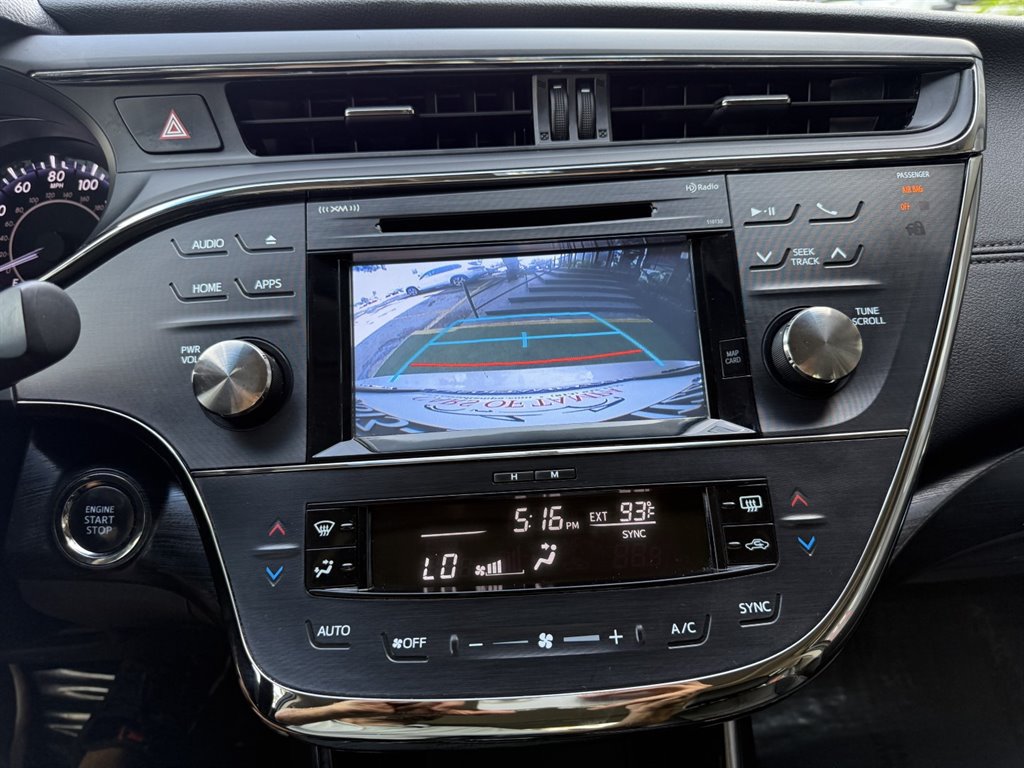 Used 2016 Toyota Avalon Touring FWD image 27