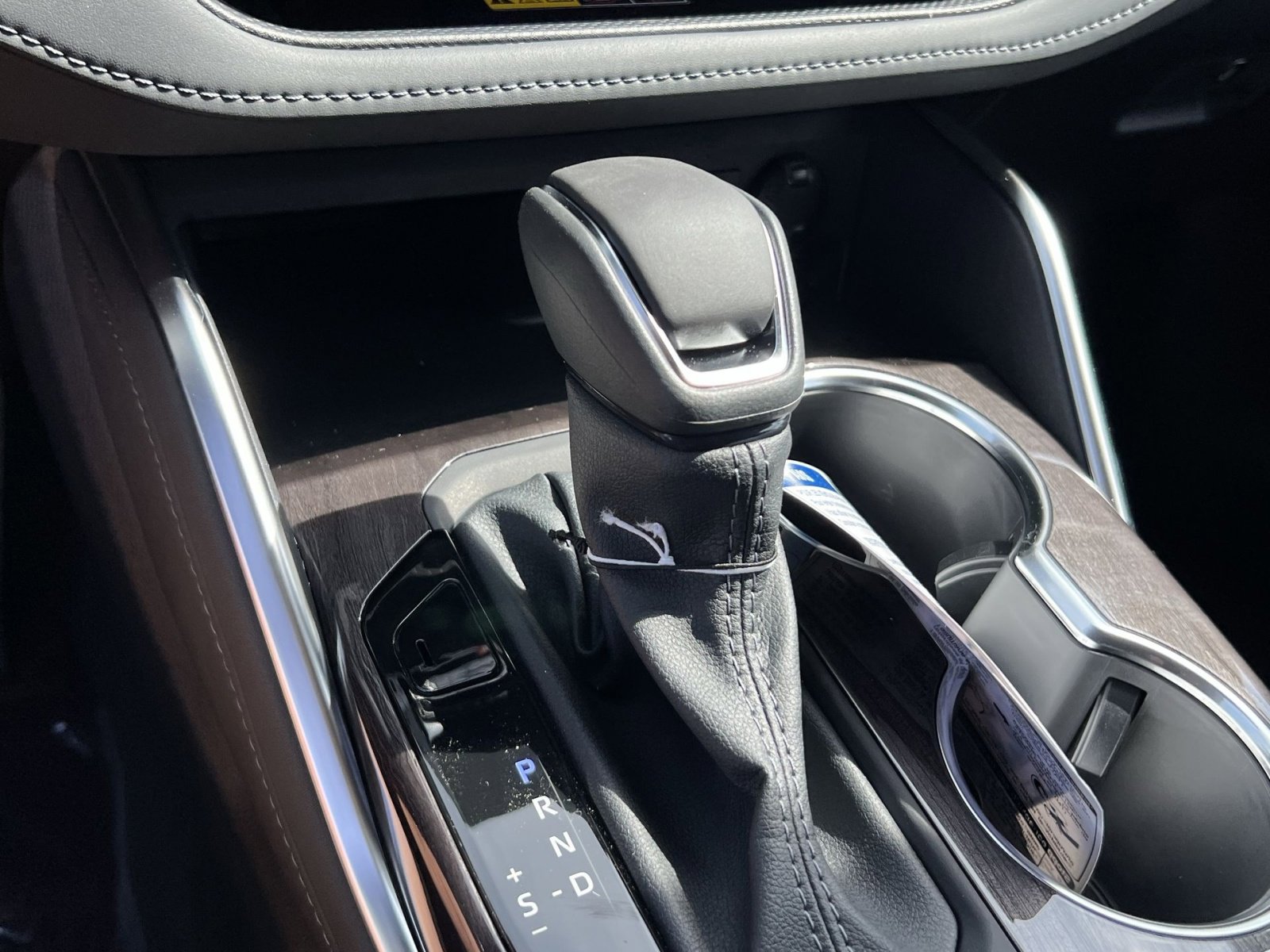 New 2026 Toyota Highlander Platinum image 17