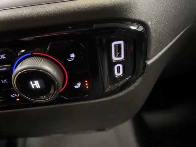 Used 2025 Chevrolet Silverado 2500 LT w/ Convenience Package image 39