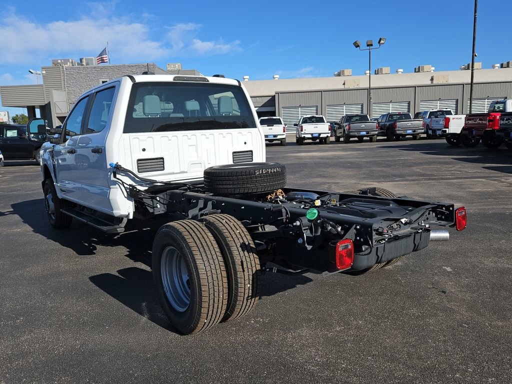 New 2025 Ford F350 XL image 9
