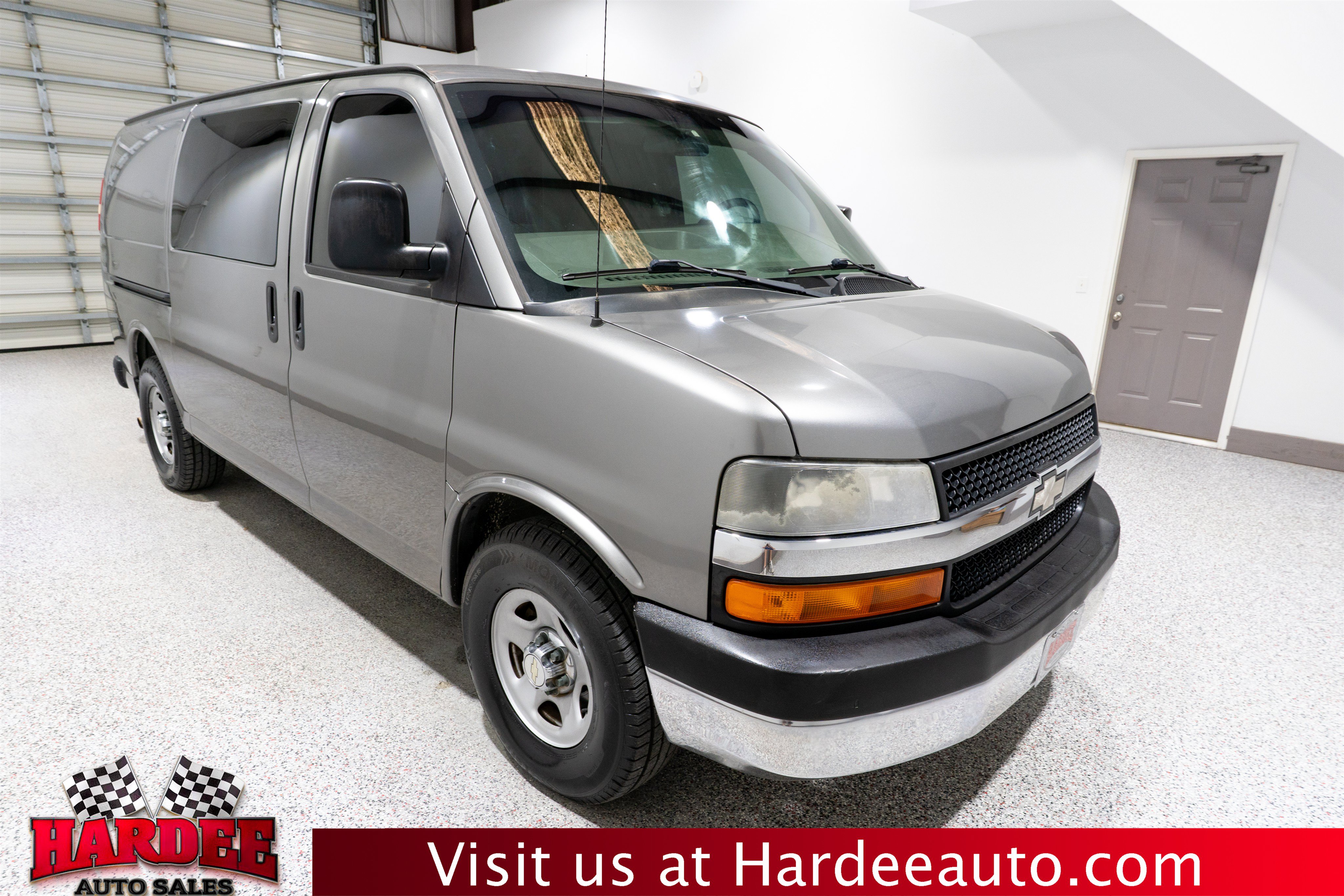 Used 2008 Chevrolet Express 1500 w/ Power Package RWD image 6