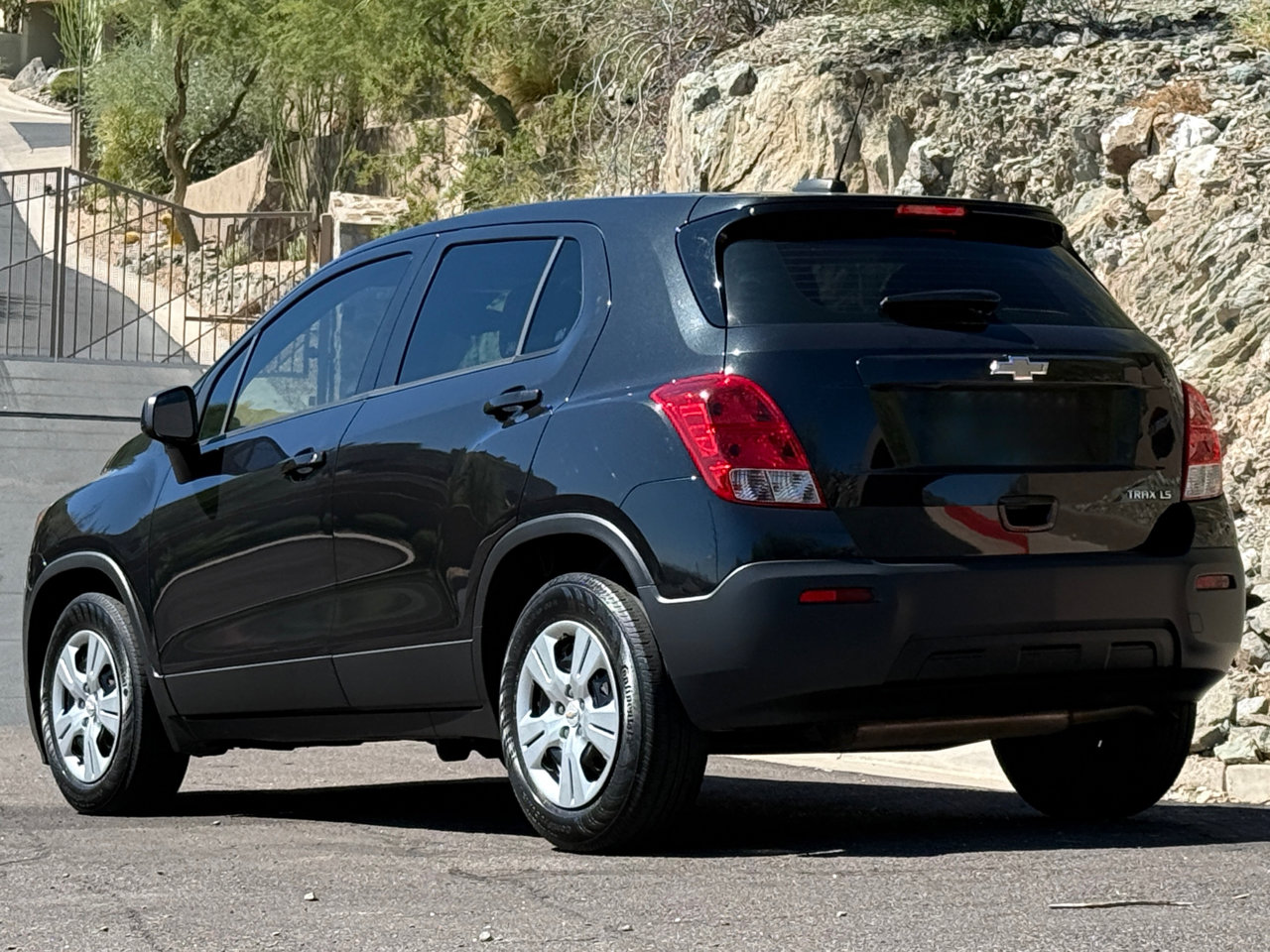 Used 2016 Chevrolet Trax LS w/ LPO, Cargo Package image 4