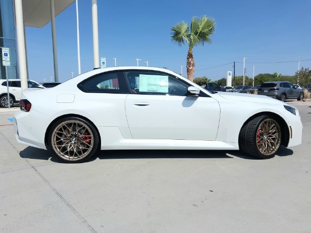 New 2026 BMW M2 w/ Lighting Package RWD image 8