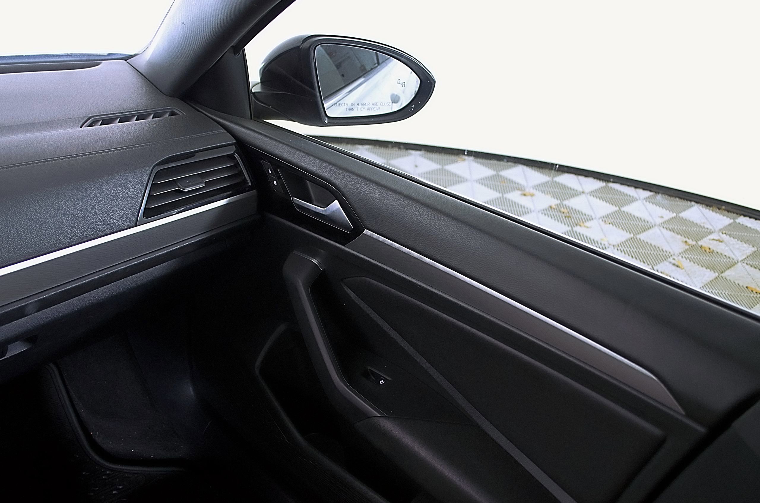 Used 2019 Volkswagen Jetta R-Line image 18