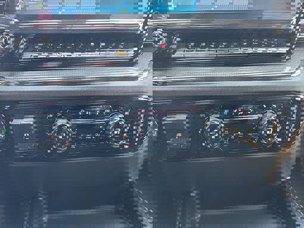 Used 2026 Chevrolet Silverado 2500 ZR2 w/ LPO, Dark Essentials Package image 23