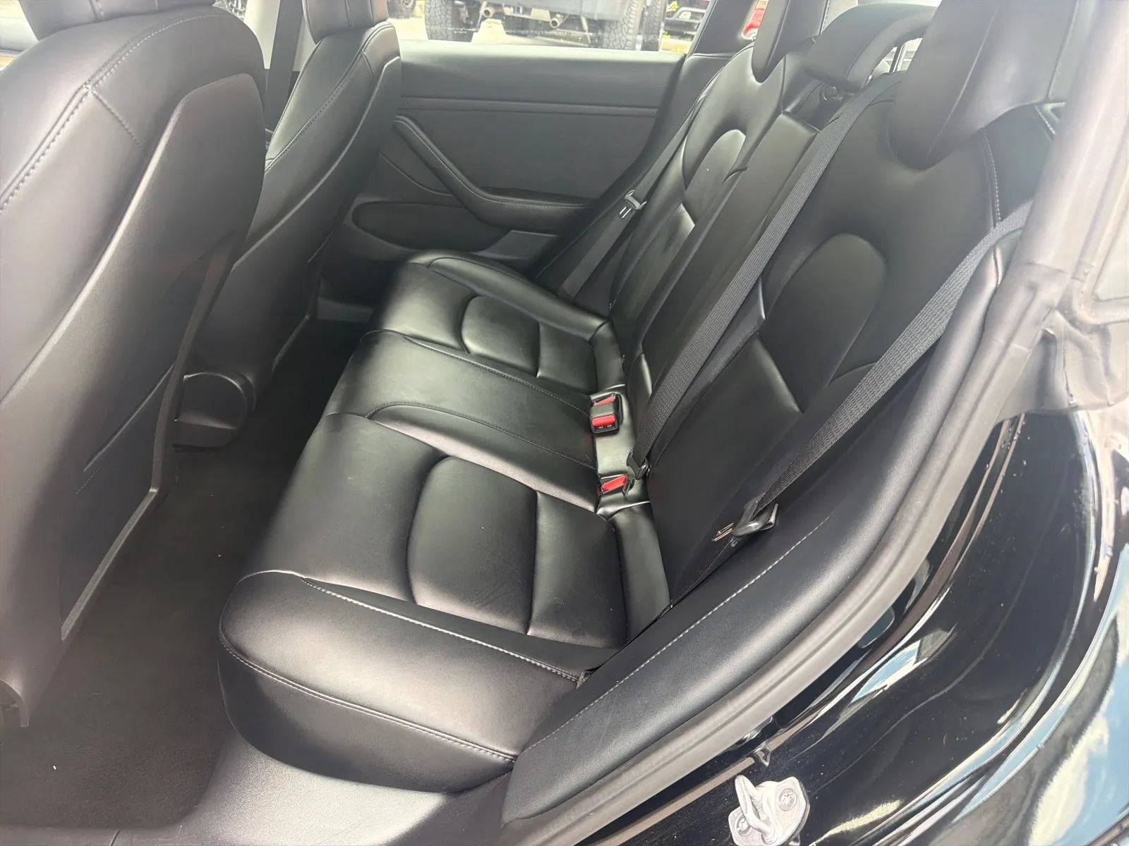 Used 2022 Tesla Model 3 Standard Range RWD image 13