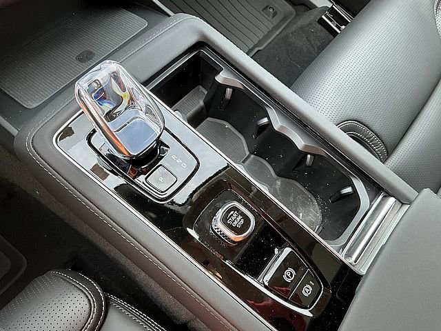 New 2026 Volvo XC90 T8 Ultra w/ Lounge Package image 18