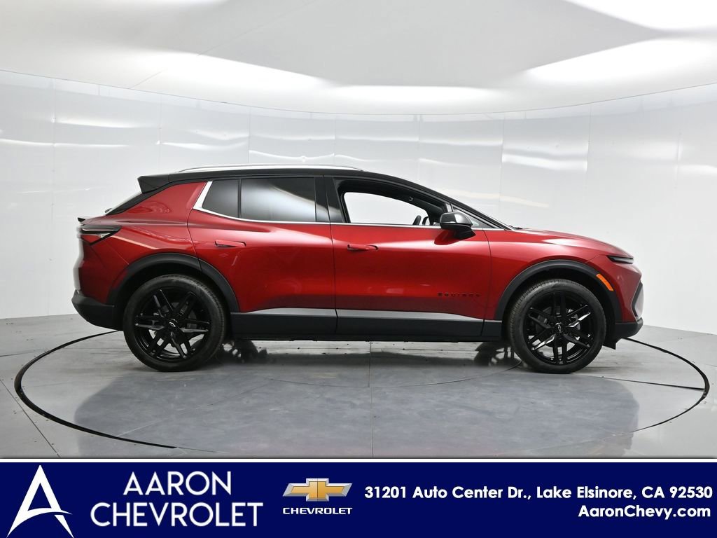 New 2026 Chevrolet Equinox EV LT w/ LPO, Blackout Package image 31