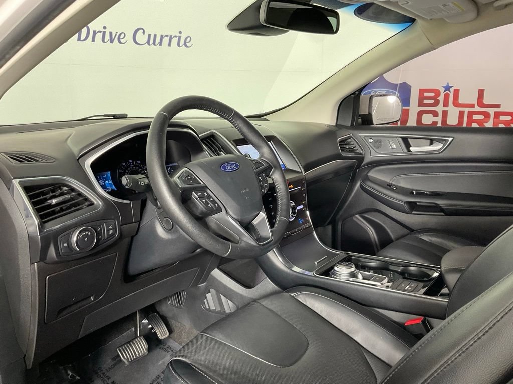 Used 2019 Ford Edge Titanium w/ Equipment Group 301A FWD image 12
