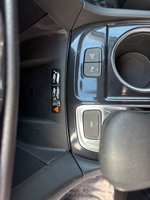 Used 2022 Chevrolet Equinox Premier image 25