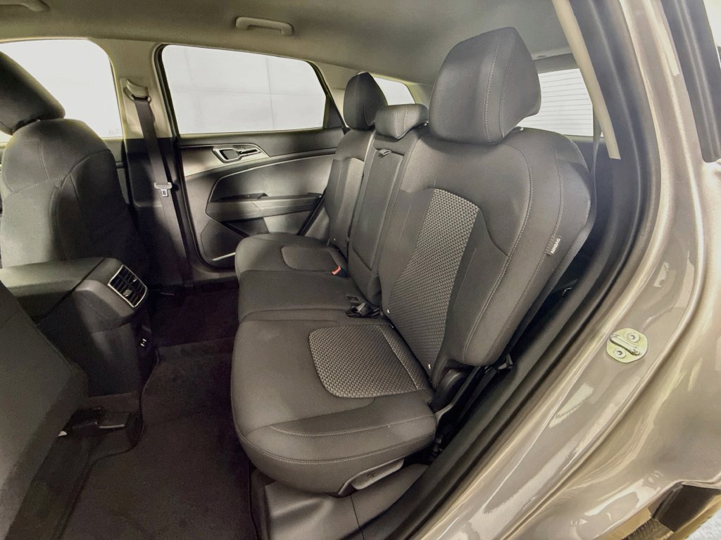 New 2026 Kia Sportage LX AWD/4WD image 25