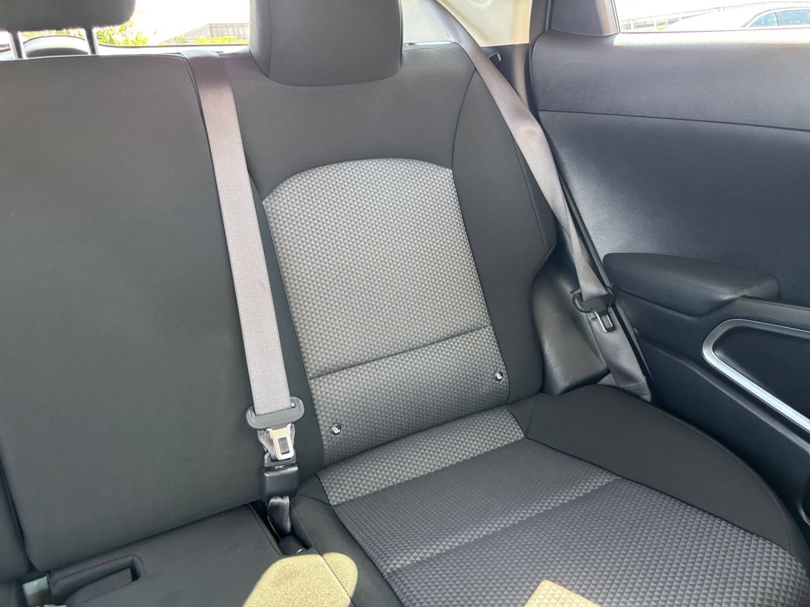Used 2025 Kia Soul LX w/ LX Technology Package FWD image 34