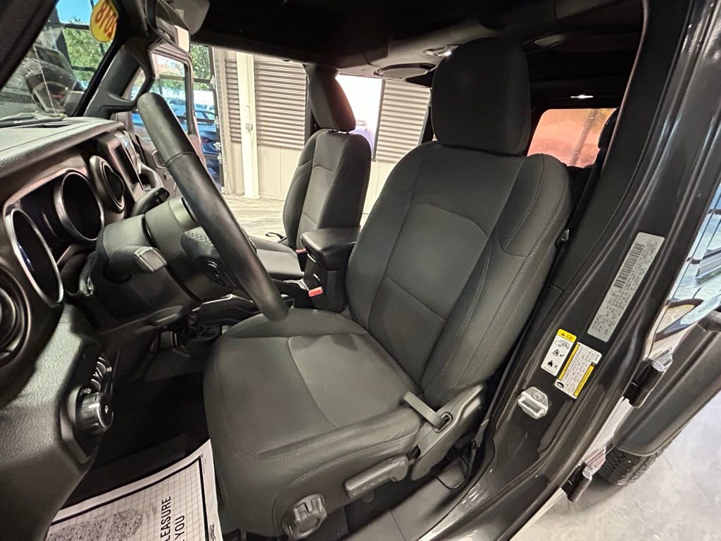 Used 2018 Jeep Wrangler Unlimited Sport S image 8