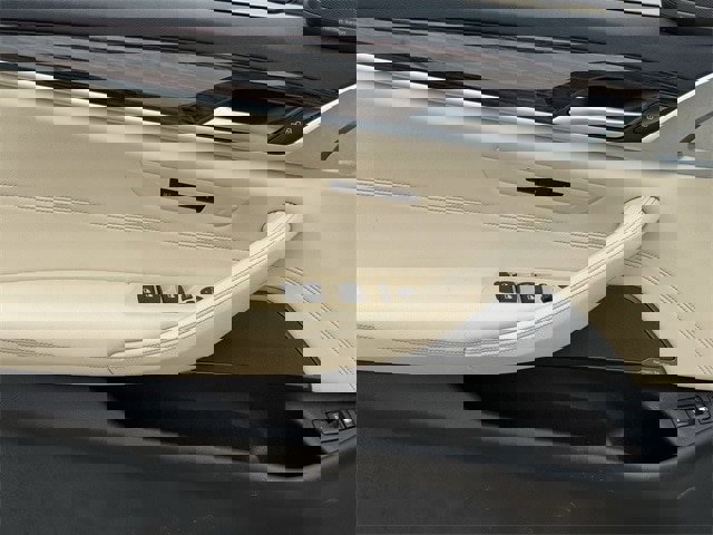 Used 2023 BMW 530e image 27