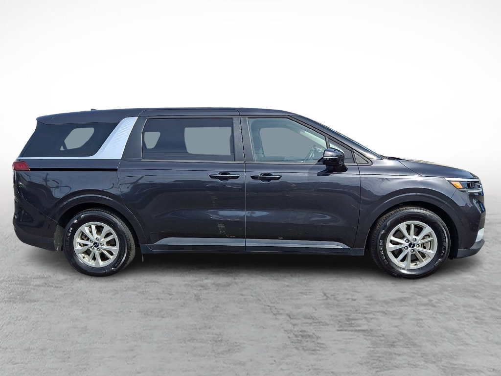 Used 2024 Kia Carnival LX FWD image 7