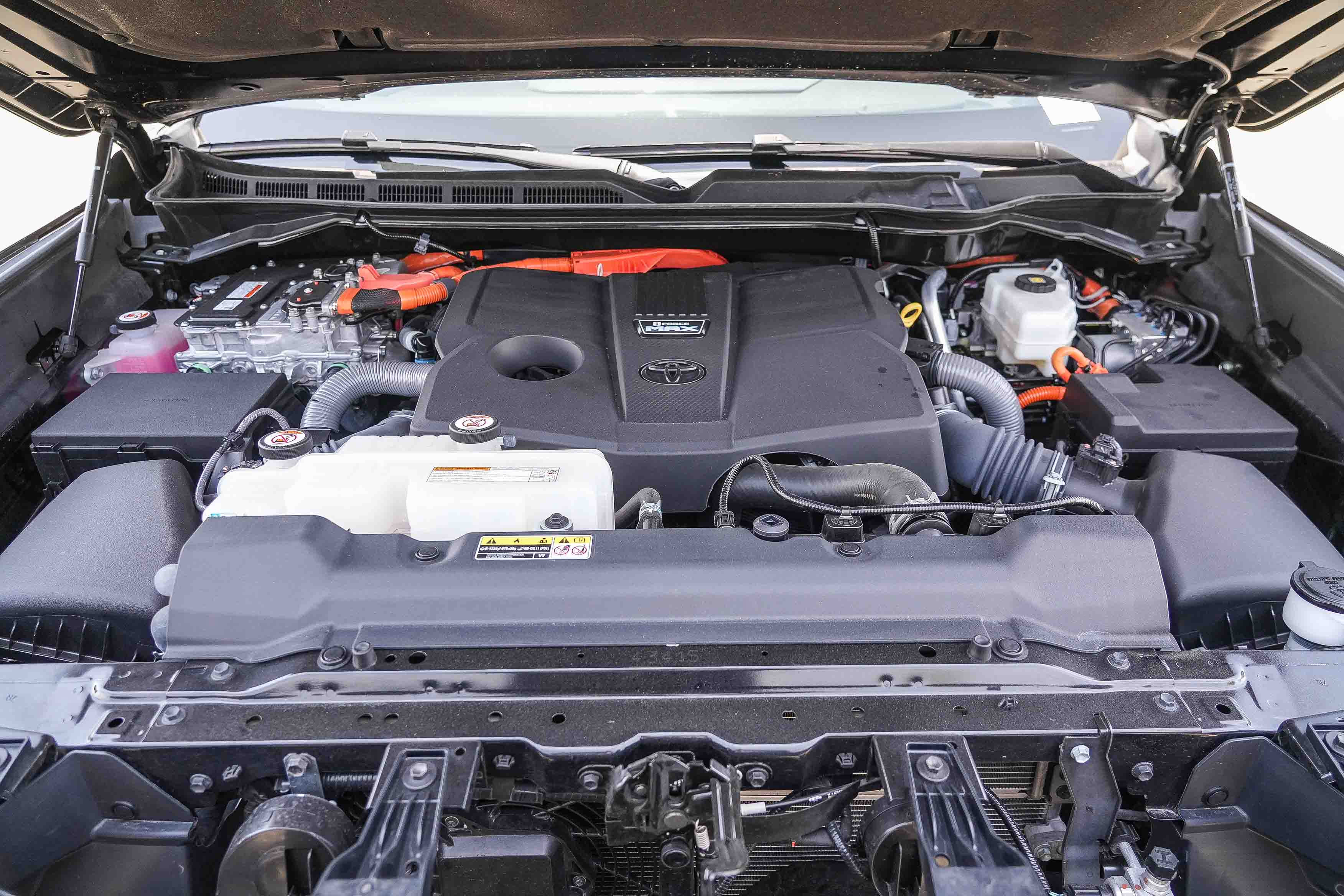 Used 2024 Toyota Sequoia Capstone AWD/4WD image 28