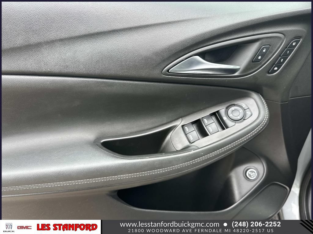 Certified 2023 Buick Encore GX Essence w/ Advanced Technology Package FWD image 16