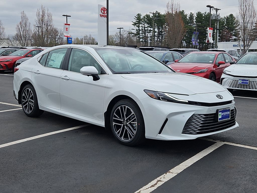 New 2026 Toyota Camry Hybrid AWD/4WD image 3