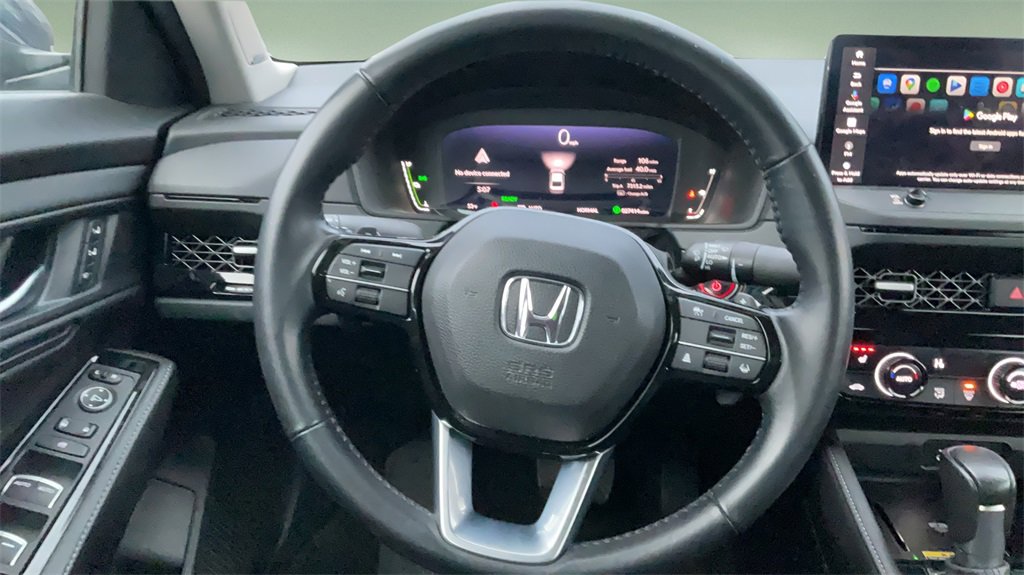 Used 2023 Honda Accord Touring image 14