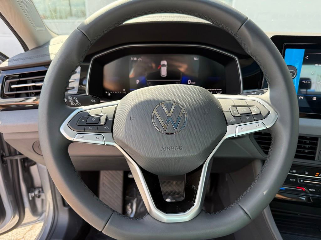 New 2026 Volkswagen Jetta SE FWD image 20