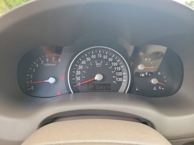 Used 2012 Kia Sedona LX FWD image 20