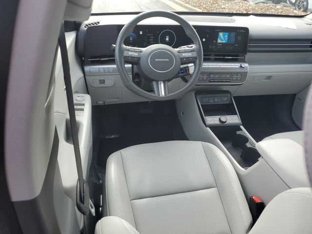Used 2025 Hyundai Kona Limited image 10