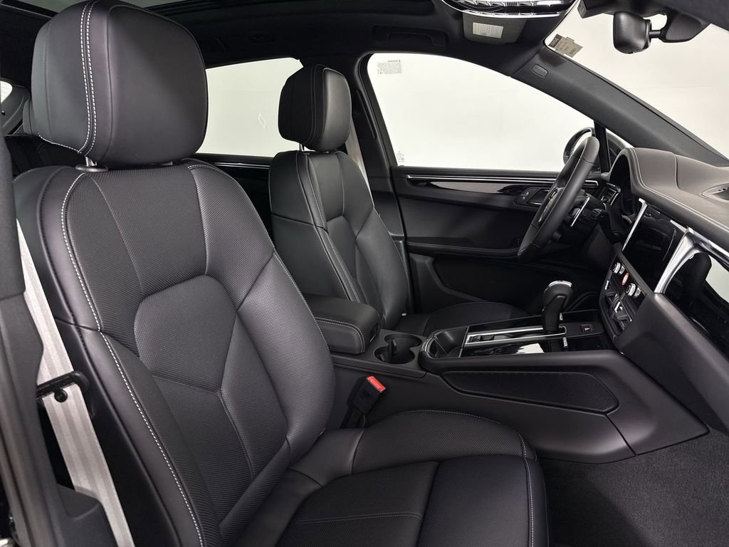 New 2026 Porsche Macan S AWD/4WD image 23