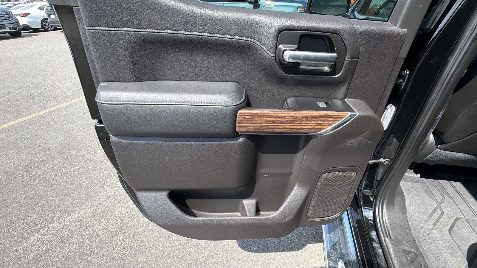 Used 2019 Chevrolet Silverado 1500 High Country AWD/4WD image 36