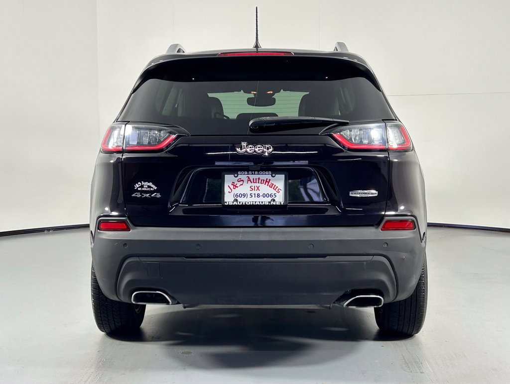 Used 2021 Jeep Cherokee Latitude Lux w/ Sun & Sound Group AWD/4WD image 6