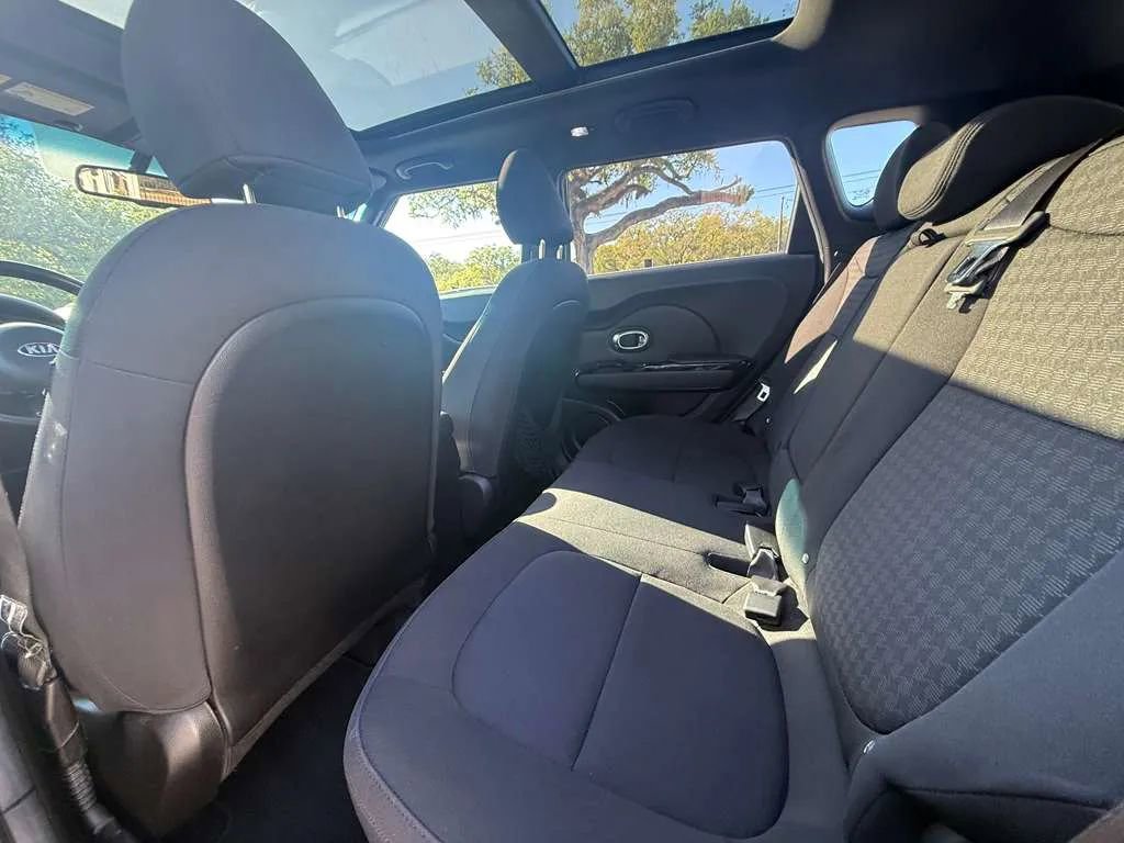Used 2014 Kia Soul ! w/ Sun & Sound Package FWD image 22