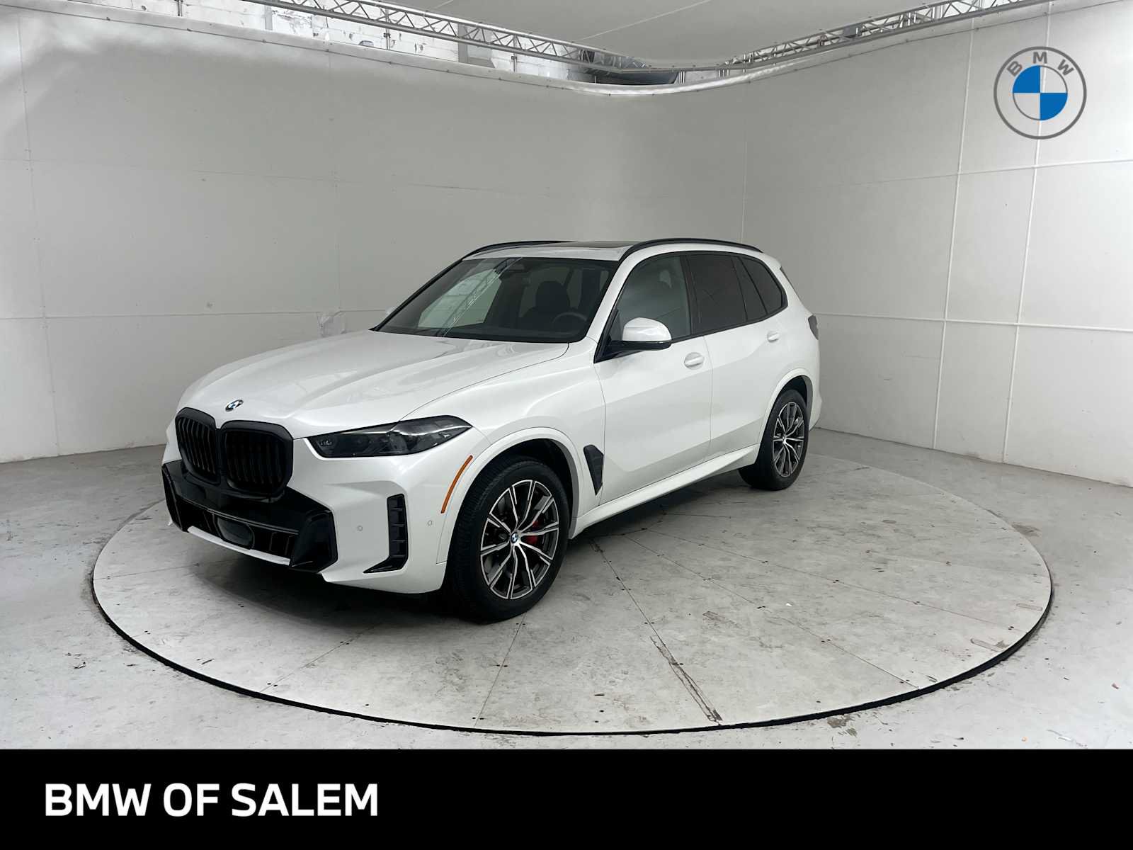 Used 2025 BMW X5 xDrive40i w/ M Sport Package