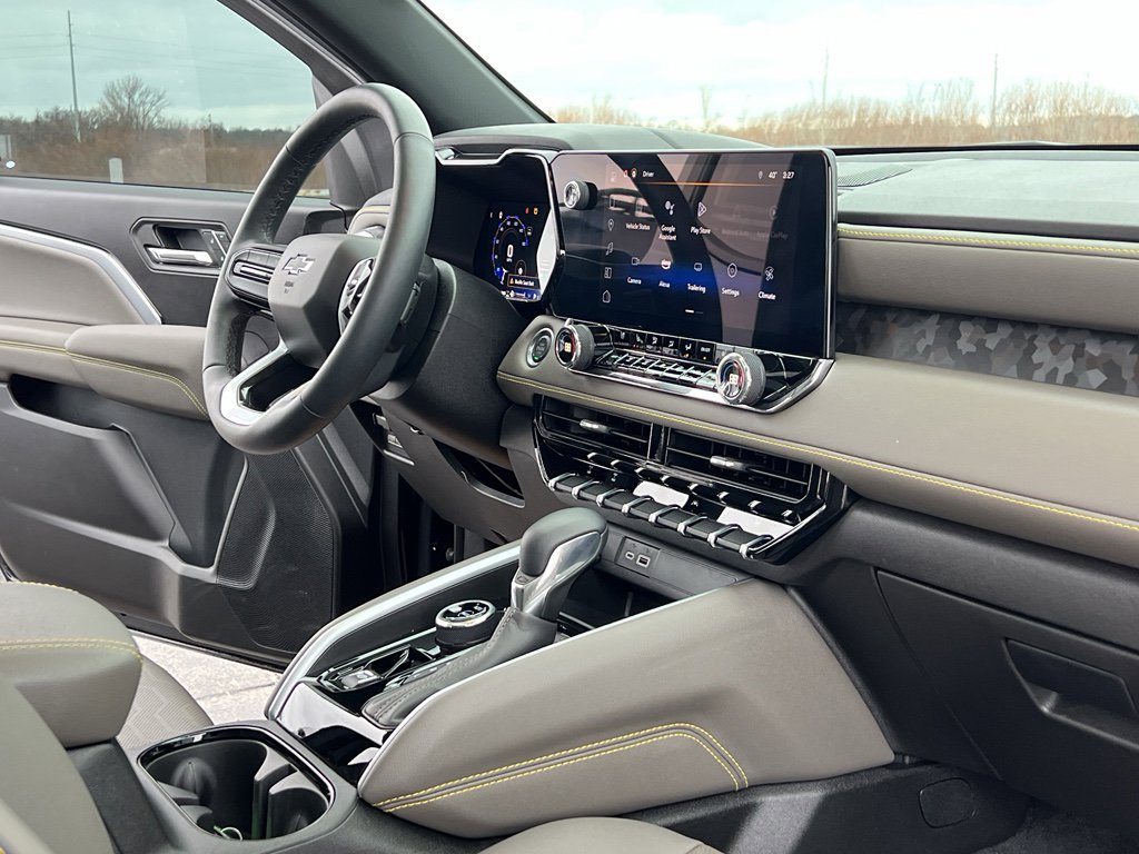 Used 2025 Chevrolet Colorado ZR2 w/ Technology Package image 28