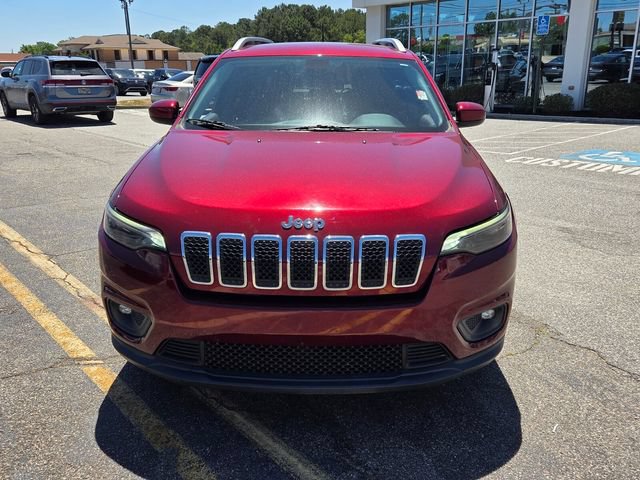 Used 2019 Jeep Cherokee Latitude Plus w/ Comfort/Convenience Group FWD image 2